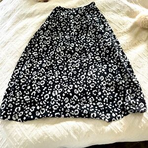 Vici Collection Leopard midi skirt